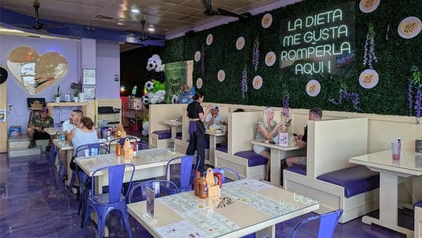 🎤🎵🥑🍗🇲🇽🇬🇹🇭🇳 [N Austin] karaoke en español!